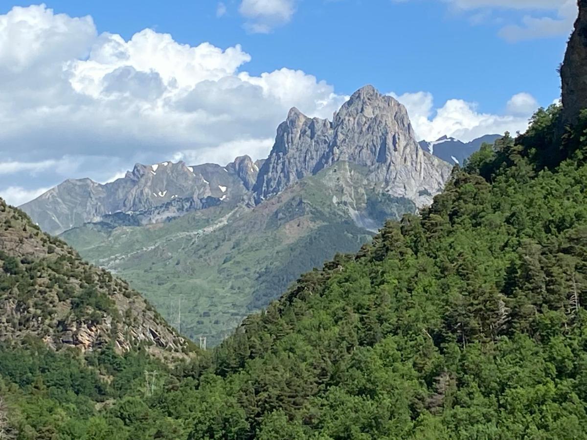 Mirador De Sallent - Piso Con Vistas Sallent de Gállego Εξωτερικό φωτογραφία